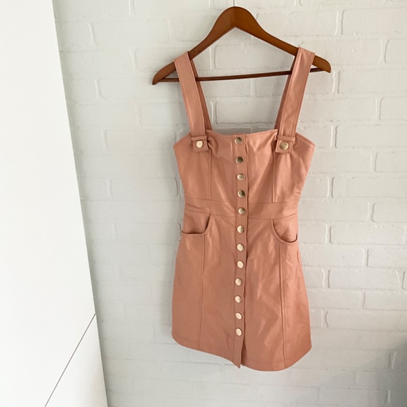 100% Leather Dress - Picture 4 of 12